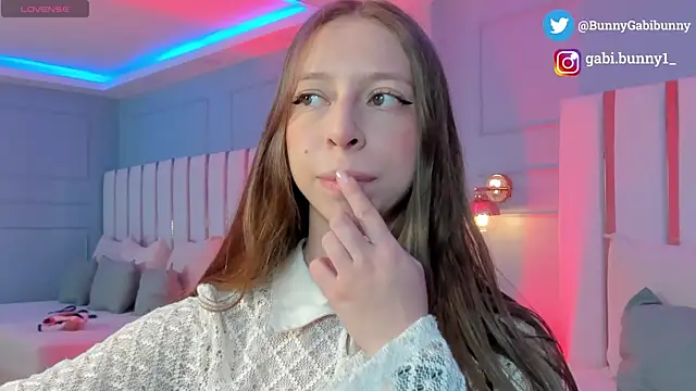 Snapshot of gabi_bunny chatting on 16, 2, 2026 gabi bunny online show from 16, 2, 2026