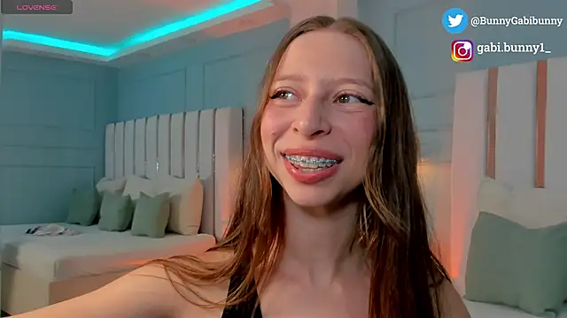 gabi bunny online show from 20, 4, 2026