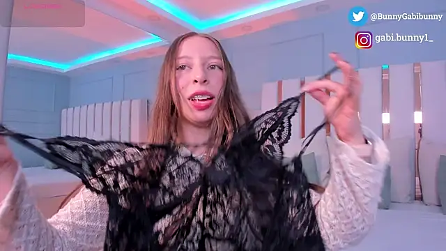 gabi bunny online show from 14, 7, 2026