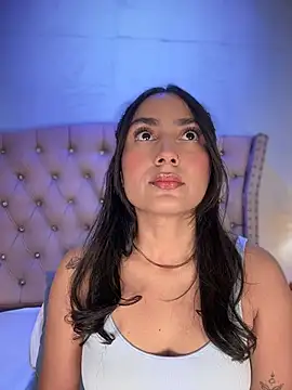 Snapshot of lia_sofiia chatting on 8, 7, 2026 lia sofiia online show from 8, 7, 2026