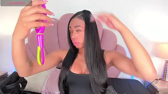 Snapshot of Nicole_Paradise chatting on 6, 2, 2026 Nicole Paradise online show from 6, 2, 2026