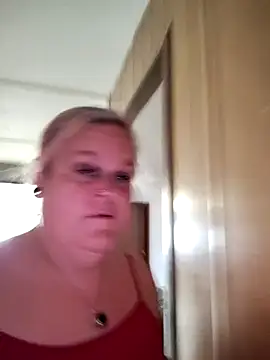 Snapshot of Trans_Girl_next_door420 chatting on 14, 2, 2025 Trans Girl next door420 online show from 14, 2, 2025