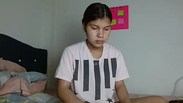 Snapshot of SophiaMeyerst chatting on 16, 12, 2024 SophiaMeyerst online show from 16, 12, 2024