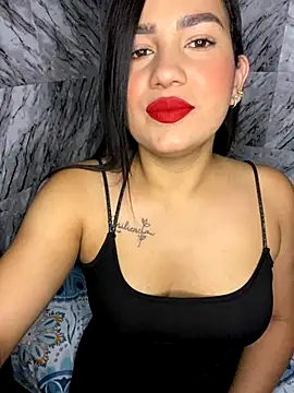 Cumming Tiffani online show from 24, 10, 2025