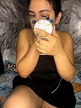 Cumming Tiffani online show from 5, 12, 2025