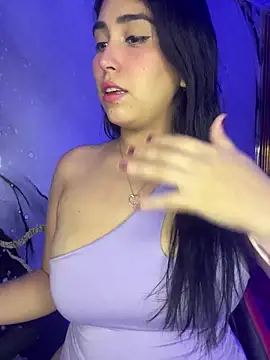 emma  cute   online show from 2, 12, 2025