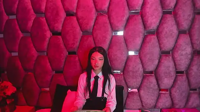 Aurora 18 online show from 19, 9, 2025