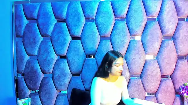 Aurora 18 online show from 10, 10, 2025