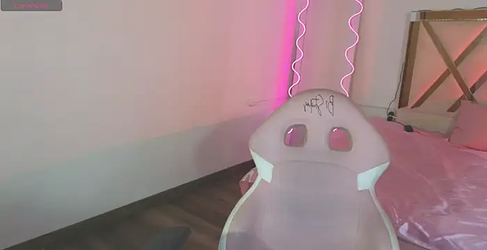 Snapshot of meggan_tay chatting on 18, 2, 2025 meggan tay online show from 18, 2, 2025