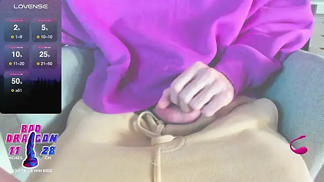 sexy in the dark online show from 4, 2, 2025