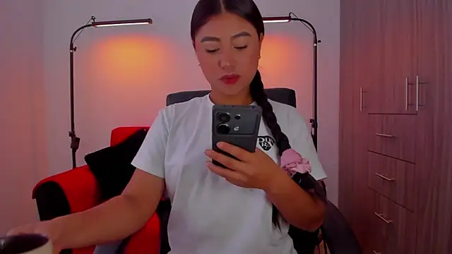 cloy baby   online show from 15, 12, 2025