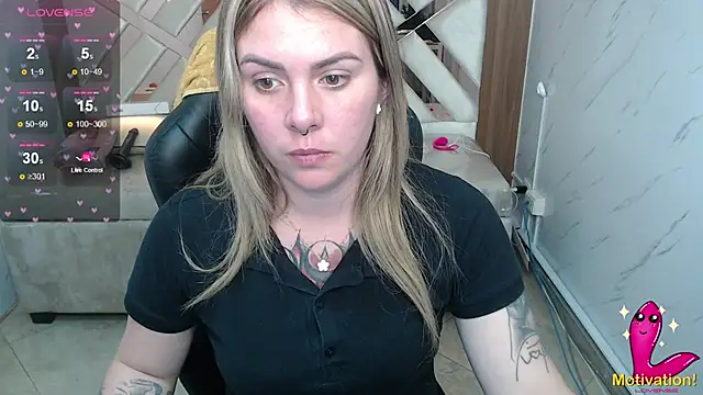 Snapshot of Paula_b_ chatting on 28, 5, 2026 Paula b online show from 28, 5, 2026