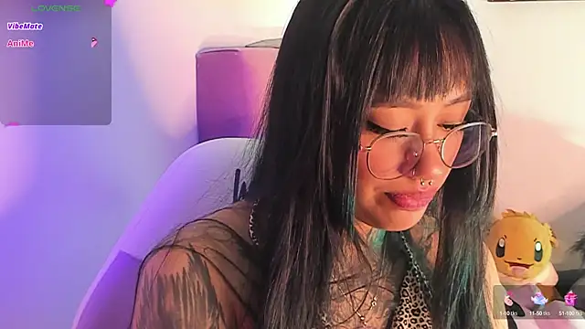 Akari1 Mischief online show from 1, 1, 2025