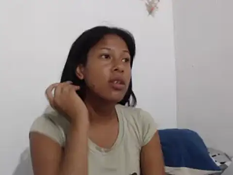 Snapshot of Kitra_New chatting on 12, 12, 2024 Kitra New online show from 12, 12, 2024