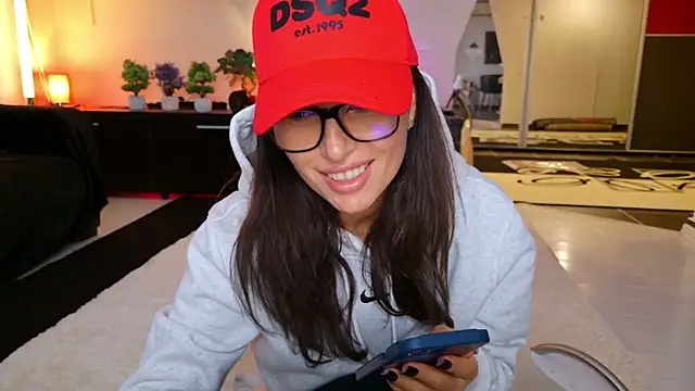 MissSmiley26 online show from 18, 11, 2025