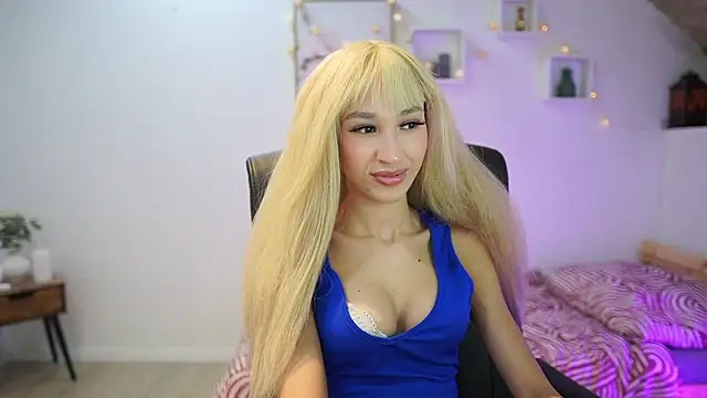 Amai  Liu online show from 28, 11, 2025