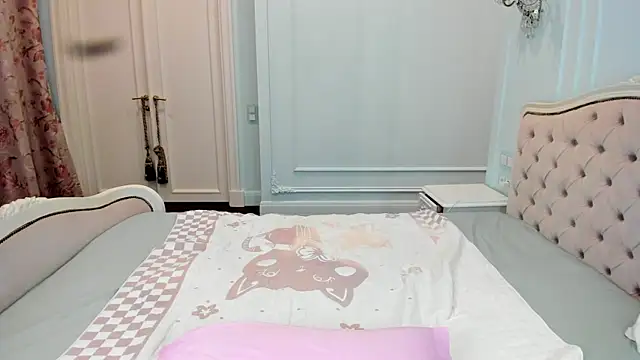 mechloe online show from 25, 11, 2025