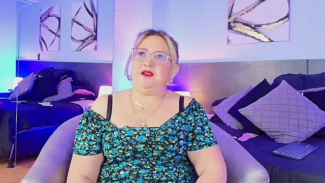 Snapshot of MartinaCaycedo chatting on 25, 1, 2025 MartinaCaycedo online show from 25, 1, 2025