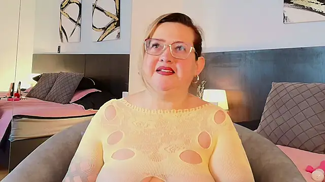 Snapshot of MartinaCaycedo chatting on 23, 3, 2025 MartinaCaycedo online show from 23, 3, 2025