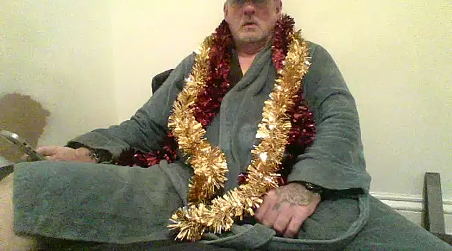 Snapshot of oldenglishguy chatting on 25, 12, 2024 oldenglishguy online show from 25, 12, 2024