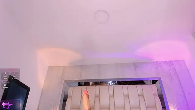 Snapshot of _CurlyGirl_ chatting on 7, 2, 2026 CurlyGirl online show from 7, 2, 2026