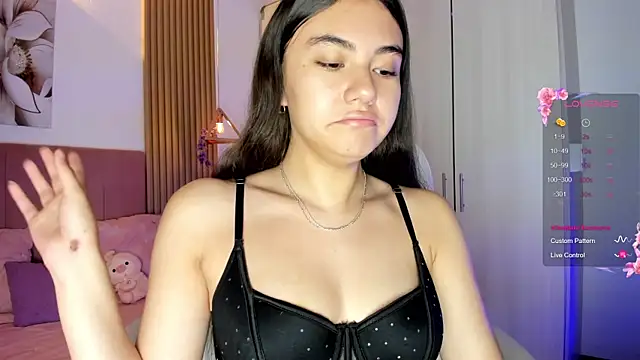 Snapshot of mia_nevaeh chatting on 24, 4, 2026 mia nevaeh online show from 24, 4, 2026