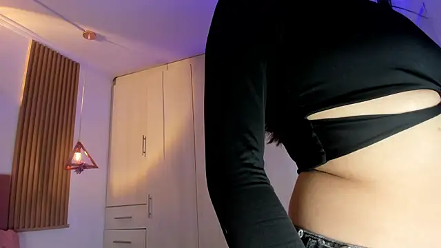 Snapshot of mia_nevaeh chatting on 13, 7, 2026 mia nevaeh online show from 13, 7, 2026