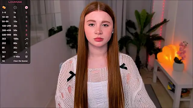 Snapshot of Freckle_Diyana chatting on 21, 3, 2025 Freckle Diyana online show from 21, 3, 2025