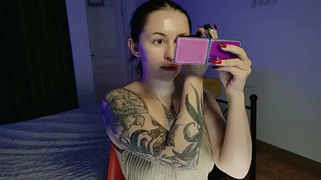 VioletCatt online show from 17, 12, 2025