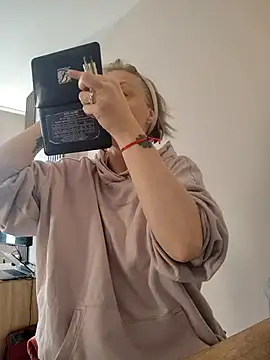 MySweetcum69 online show from 31, 3, 2026