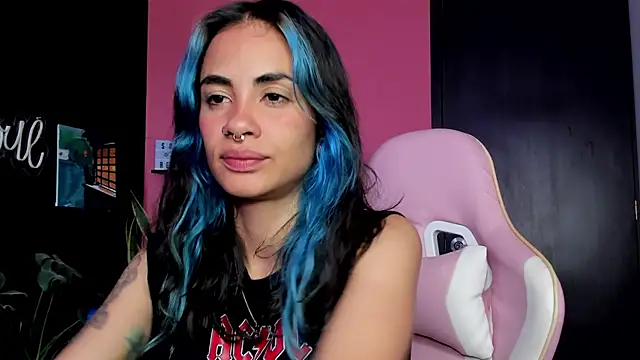 Snapshot of Juanadearco5 chatting on 23, 11, 2025 Juanadearco5 online show from 23, 11, 2025