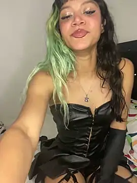 Snapshot of Charlotte_Martinez chatting on 13, 3, 2025 Charlotte Martinez online show from 13, 3, 2025