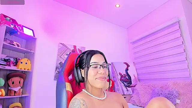 madelyn rose  online show from 21, 2, 2025