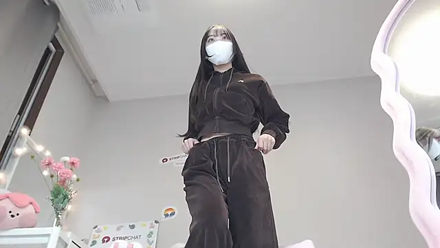 Snapshot of momo_room chatting on 20, 1, 2025 momo room online show from 20, 1, 2025