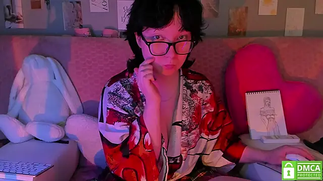 Snapshot of dreamgirllovee chatting on 9, 3, 2025 dreamgirllovee online show from 9, 3, 2025