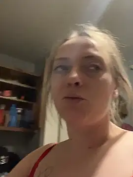 lezbean24 online show from 3, 2, 2026