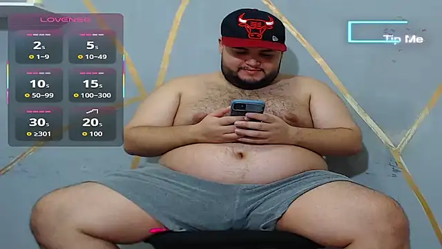 Snapshot of damian_chubby chatting on 2, 10, 2025 damian chubby online show from 2, 10, 2025