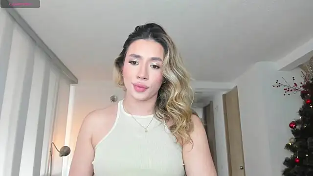 Snapshot of honeyann08 chatting on 4, 1, 2025 honeyann08 online show from 4, 1, 2025