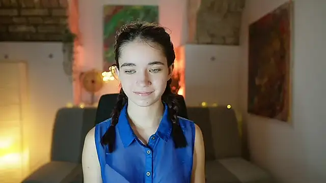 Snapshot of Gia_Paige18 chatting on 5, 3, 2025 Gia Paige18 online show from 5, 3, 2025