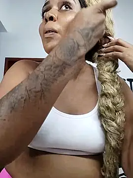 ELLA KELLY online show from 17, 12, 2025