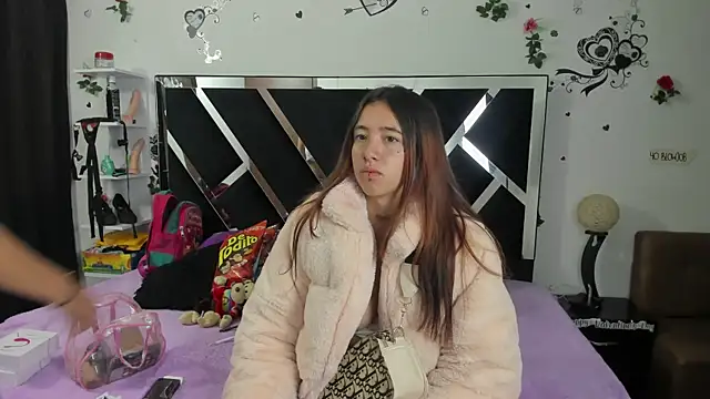 1lovelygirls online show from 25, 1, 2025