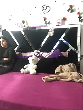 1lovelygirls online show from 10, 9, 2025