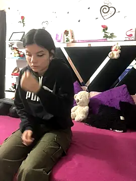 1lovelygirls online show from 12, 9, 2025