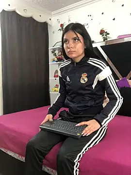 1lovelygirls online show from 17, 10, 2025