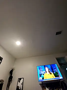 Snapshot of Just2much chatting on 20, 10, 2025 Just2much online show from 20, 10, 2025