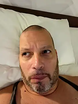 Snapshot of Just2much chatting on 23, 10, 2025 Just2much online show from 23, 10, 2025