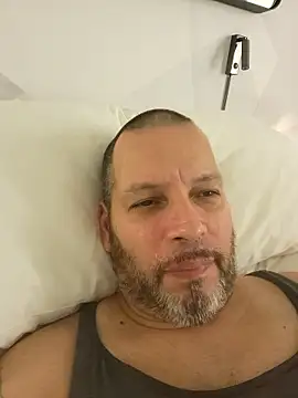 Snapshot of Just2much chatting on 15, 1, 2026 Just2much online show from 15, 1, 2026