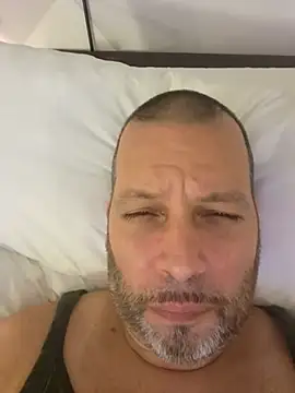 Snapshot of Just2much chatting on 5, 2, 2026 Just2much online show from 5, 2, 2026