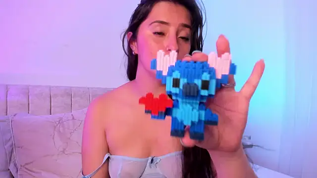 Kathia Morelli online show from 10, 2, 2025