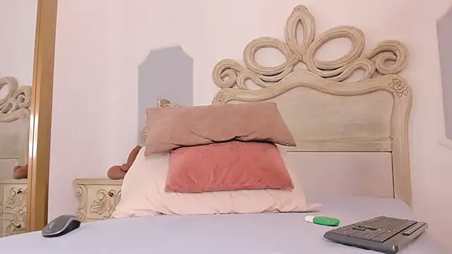 Sara  Williams online show from 13, 10, 2025